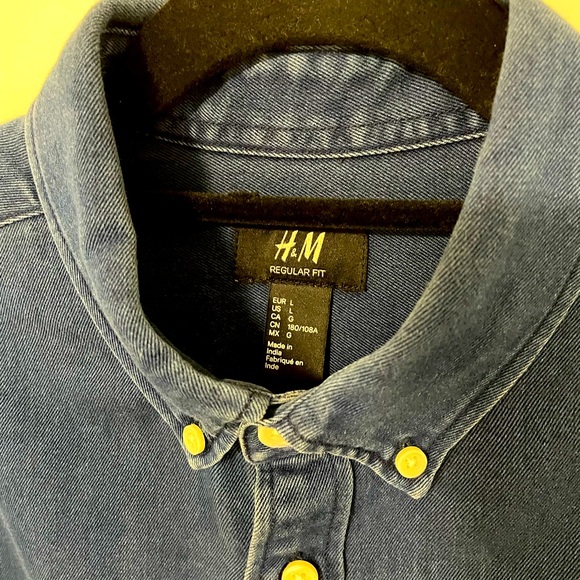 H&M Men’s Denim Button Up Size L - Picture 3 of 4